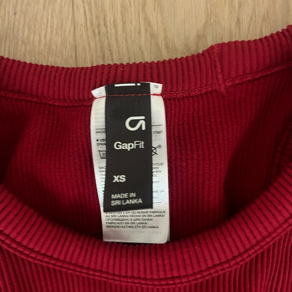 GAP Red Ribbed Tank Top - Picture 5 of 5